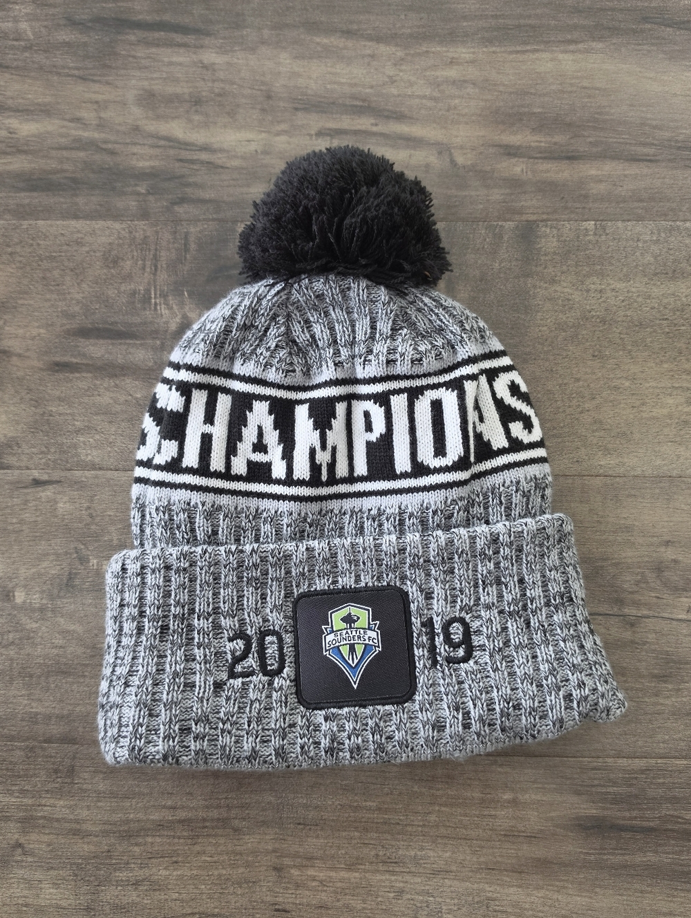 Seattle Sounders FC New Era 2019 MLS Cup Champions Locker Room Knit Beanie